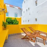 Apartamento Alfama, Bright And Spacious With Private Terrace, By Timecooler