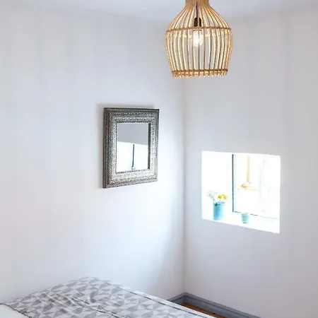 Daire Alfama, Bright And Spacious With Private Terrace, By Timecooler Lisboa