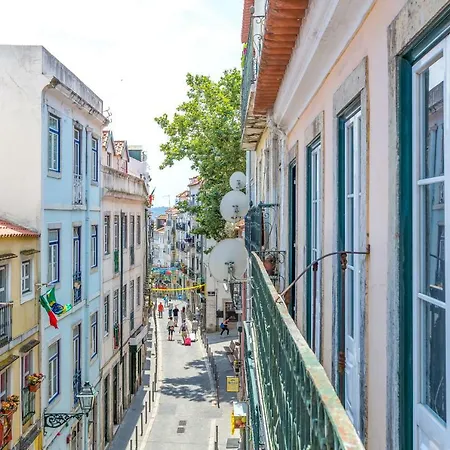Alfama, Bright And Spacious With Private Terrace, By Timecooler * Lissabon