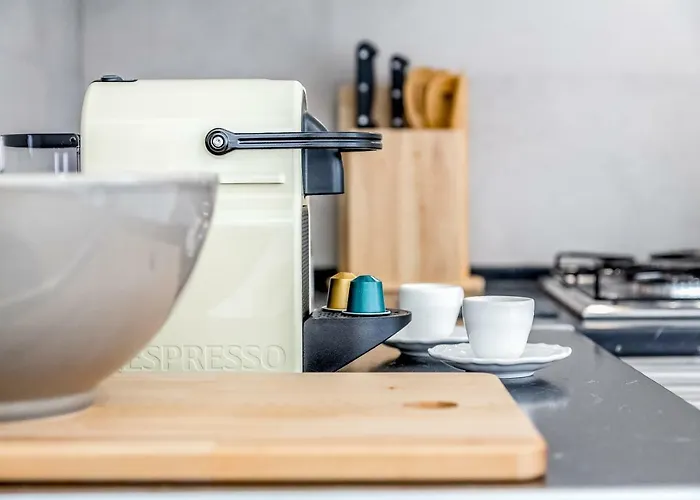 Apartment Alfama, Bright And Spacious With Private Terrace, By Timecooler