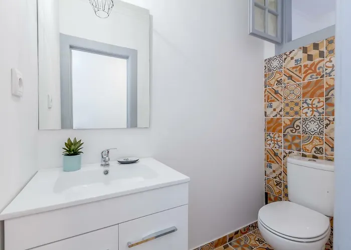 شقة Alfama, Bright And Spacious With Private Terrace, By Timecooler *