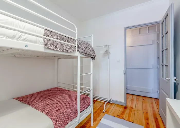 Apartment Alfama, Bright And Spacious With Private Terrace, By Timecooler