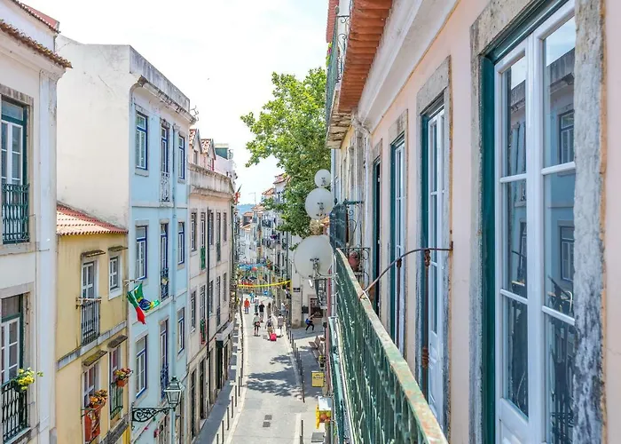 Alfama, Bright And Spacious With Private Terrace, By Timecooler * Lisboa