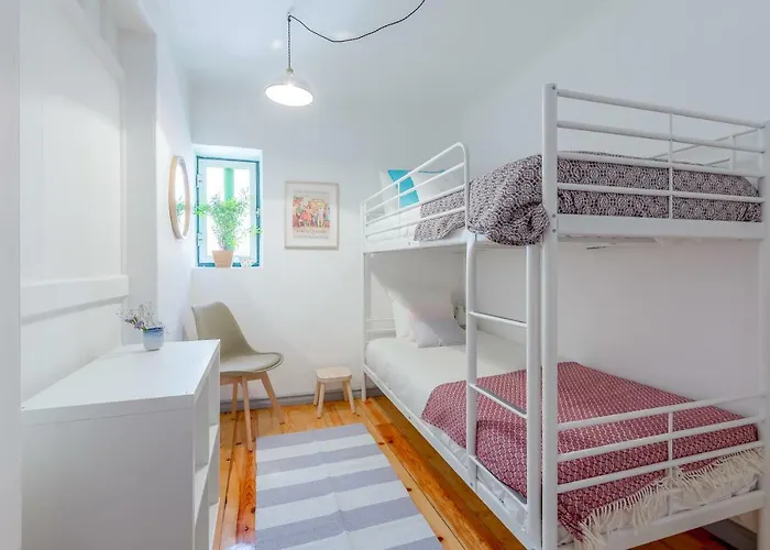 Alfama, Bright And Spacious With Private Terrace, By Timecooler *