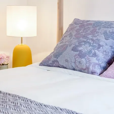 Alfama, Bright And Spacious With Private Terrace, By Timecooler リスボン