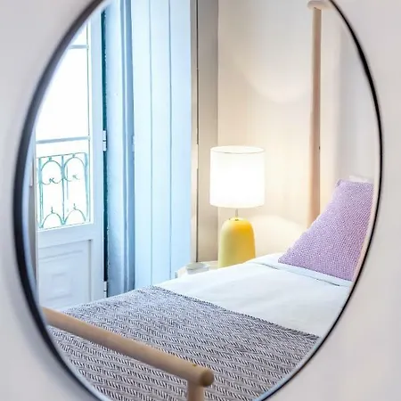 Alfama, Bright And Spacious With Private Terrace, By Timecooler アパート