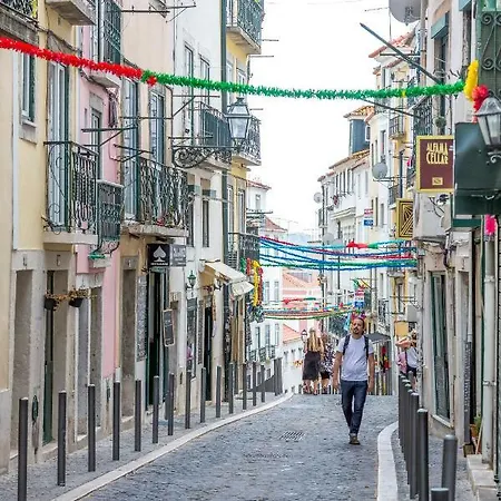 Alfama, Bright And Spacious With Private Terrace, By Timecooler アパート リスボン